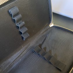 Burde Penneetui Sort