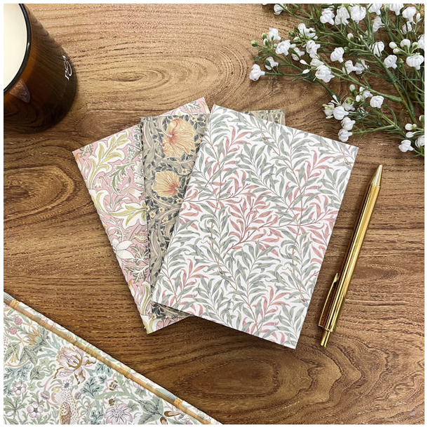 William Morris Noteshfter A6 3 stk. - Lys